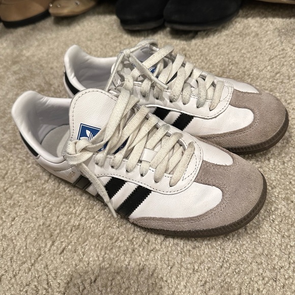 Adidas Women’s Sambas White - Picture 4 of 4